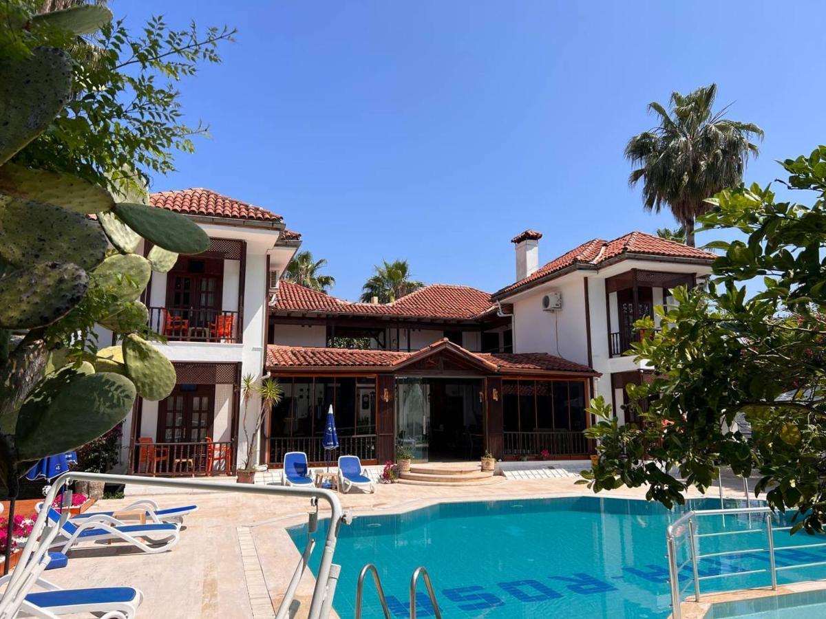 Palma Rosa Hotel Camyuva 외부 사진