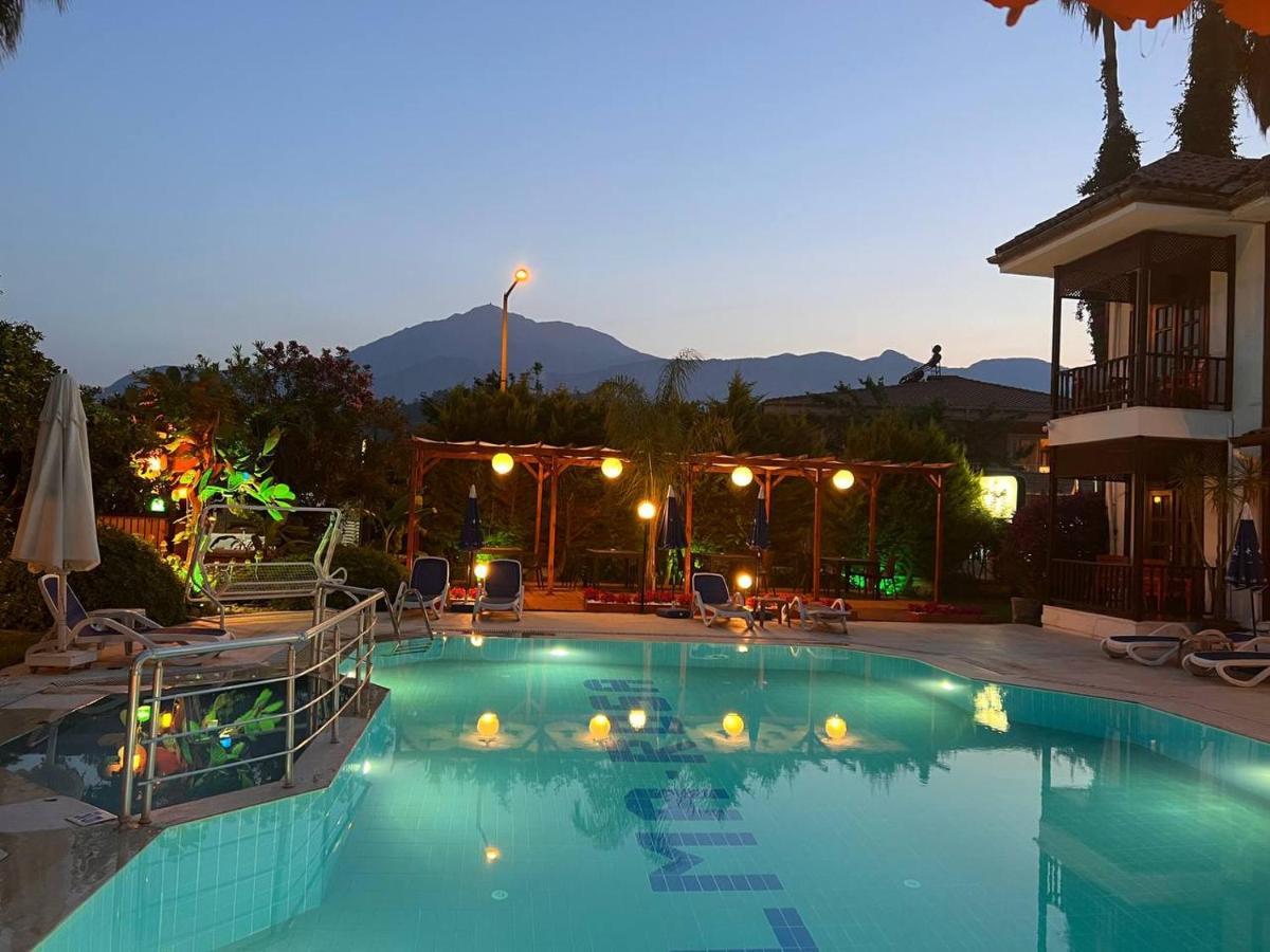 Palma Rosa Hotel Camyuva 외부 사진