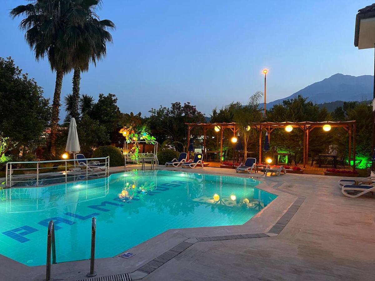 Palma Rosa Hotel Camyuva 외부 사진